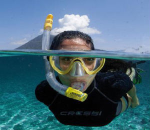 Renting vs Buying Snorkeling Equipment